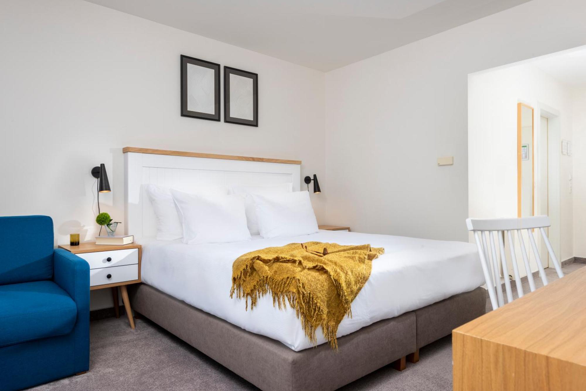 Standard  Room,1654250993:JPEG